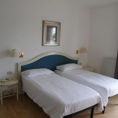 Aparthotel Rta Doria 3*